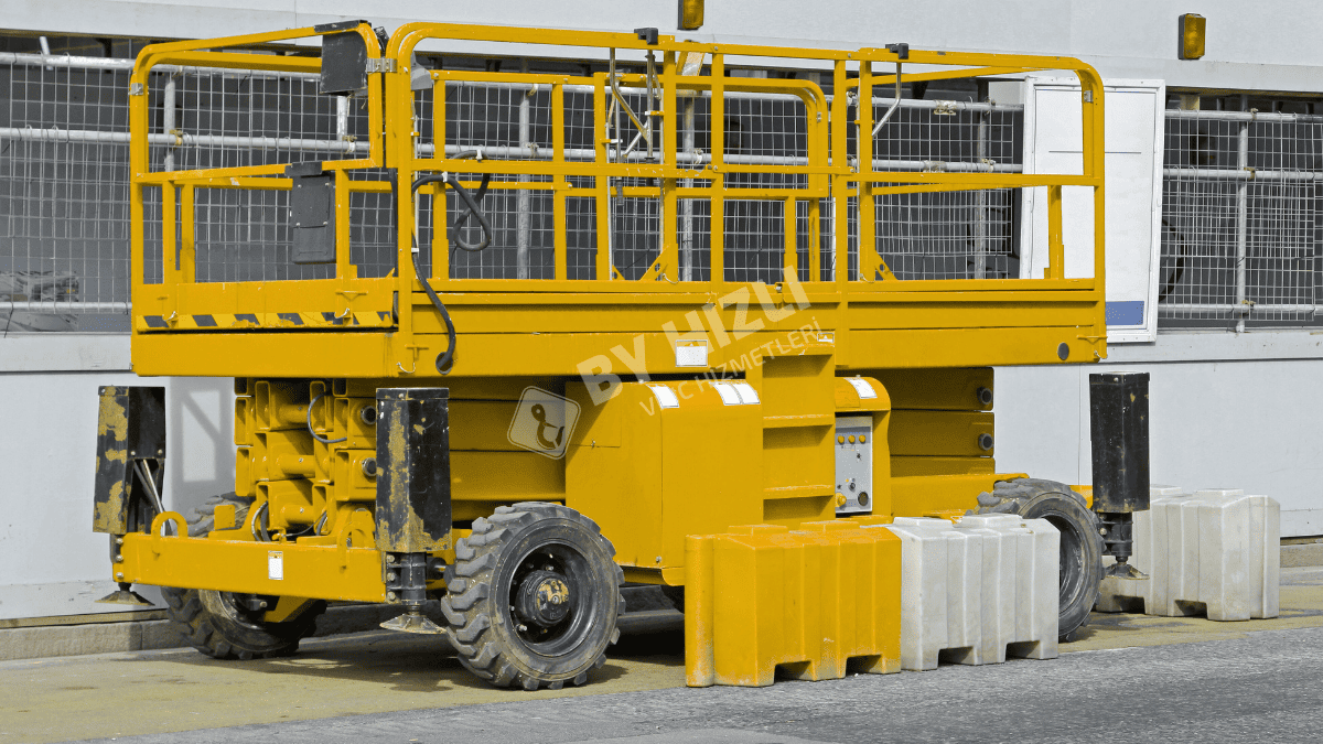 Urla Makaslı Platform Vinç